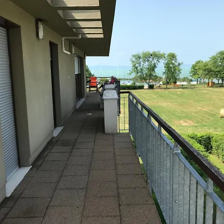 Premium Luxus Apartman Замарди