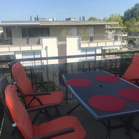 Premium Luxus Apartman Замарди